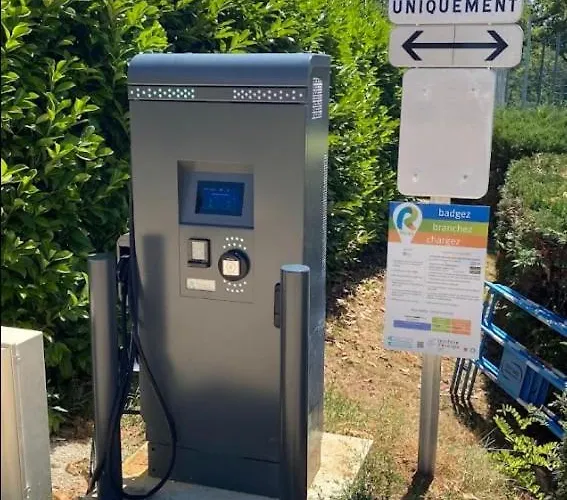 Ancient Stone Barn Luxury Renovation * Montcabrier